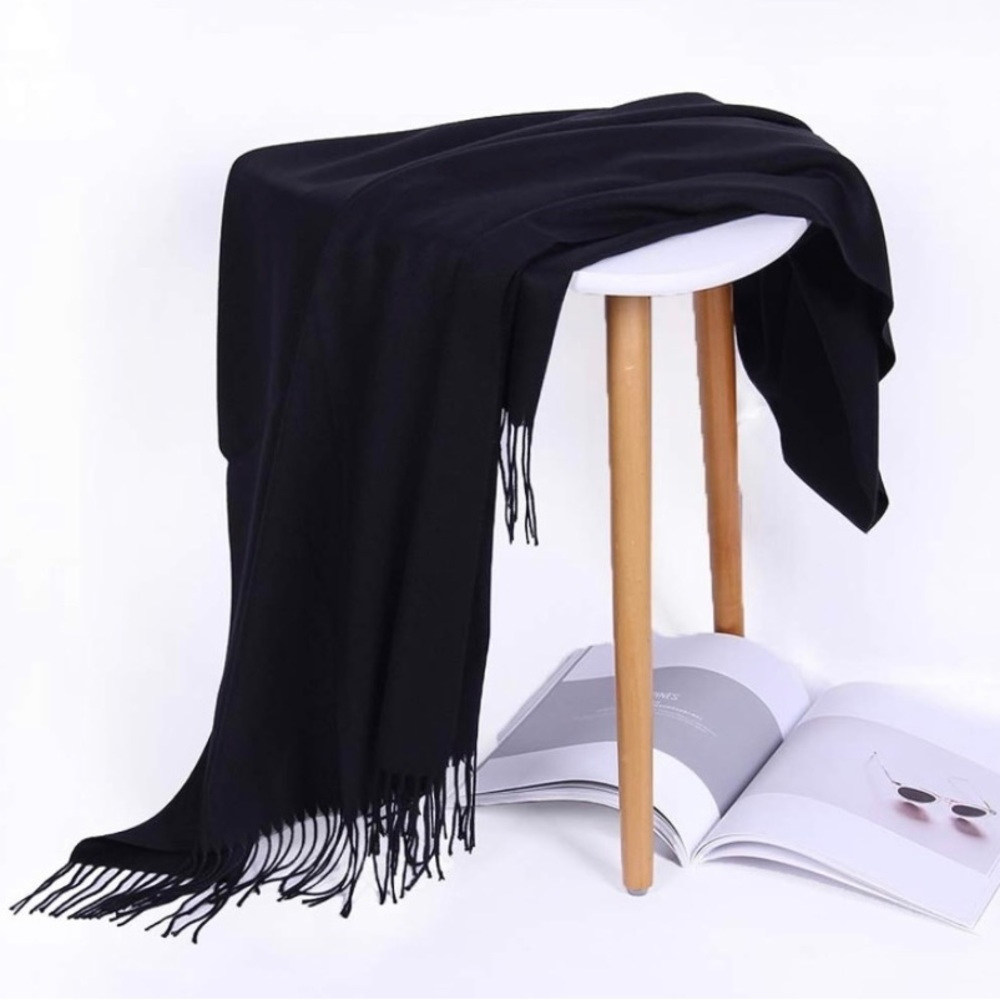 Women shawls Solid Color Warm Scarf Winter Hijabs Tassels Soft Classic Scarves